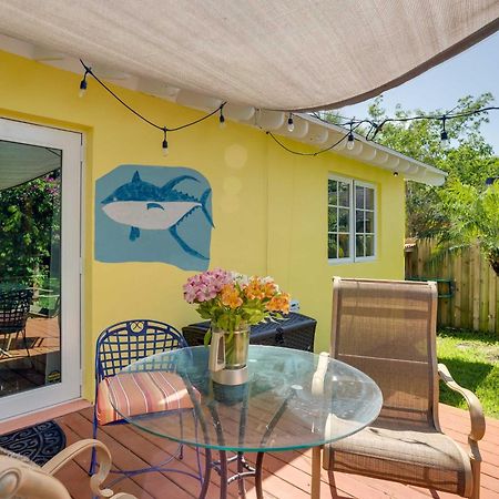 West Palm Beach Home With Fenced-In Yard And Deck! Exterior photo